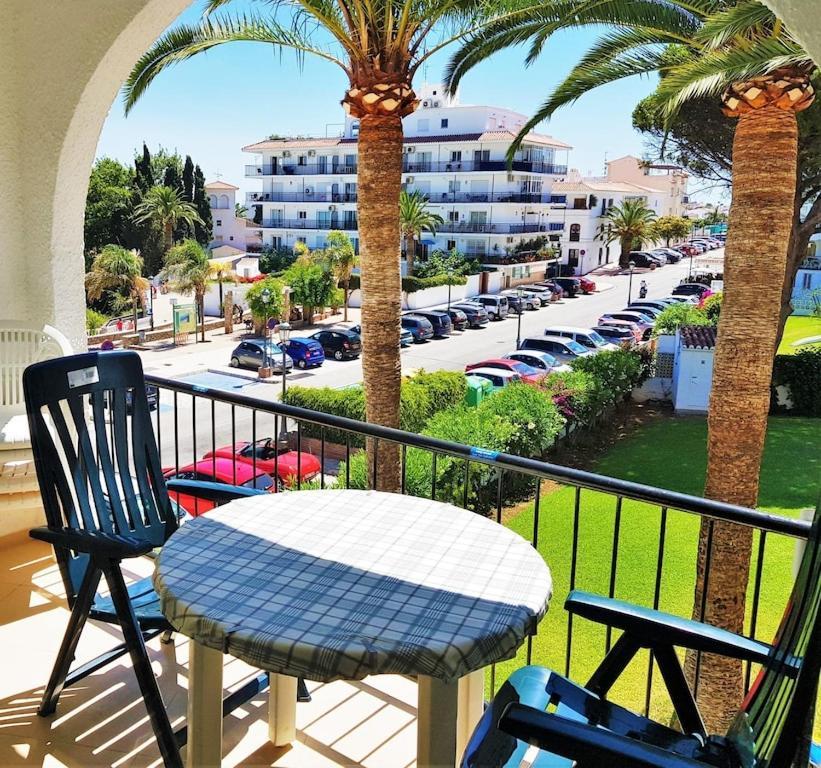 Edificio Verdemar - Stunning 1 Bed Apartment With Pool & Sea Views Нерха Экстерьер фото