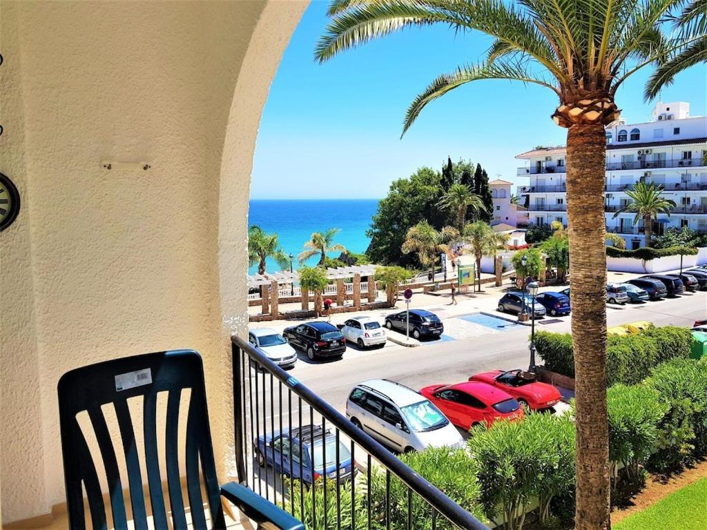 Edificio Verdemar - Stunning 1 Bed Apartment With Pool & Sea Views Нерха Экстерьер фото